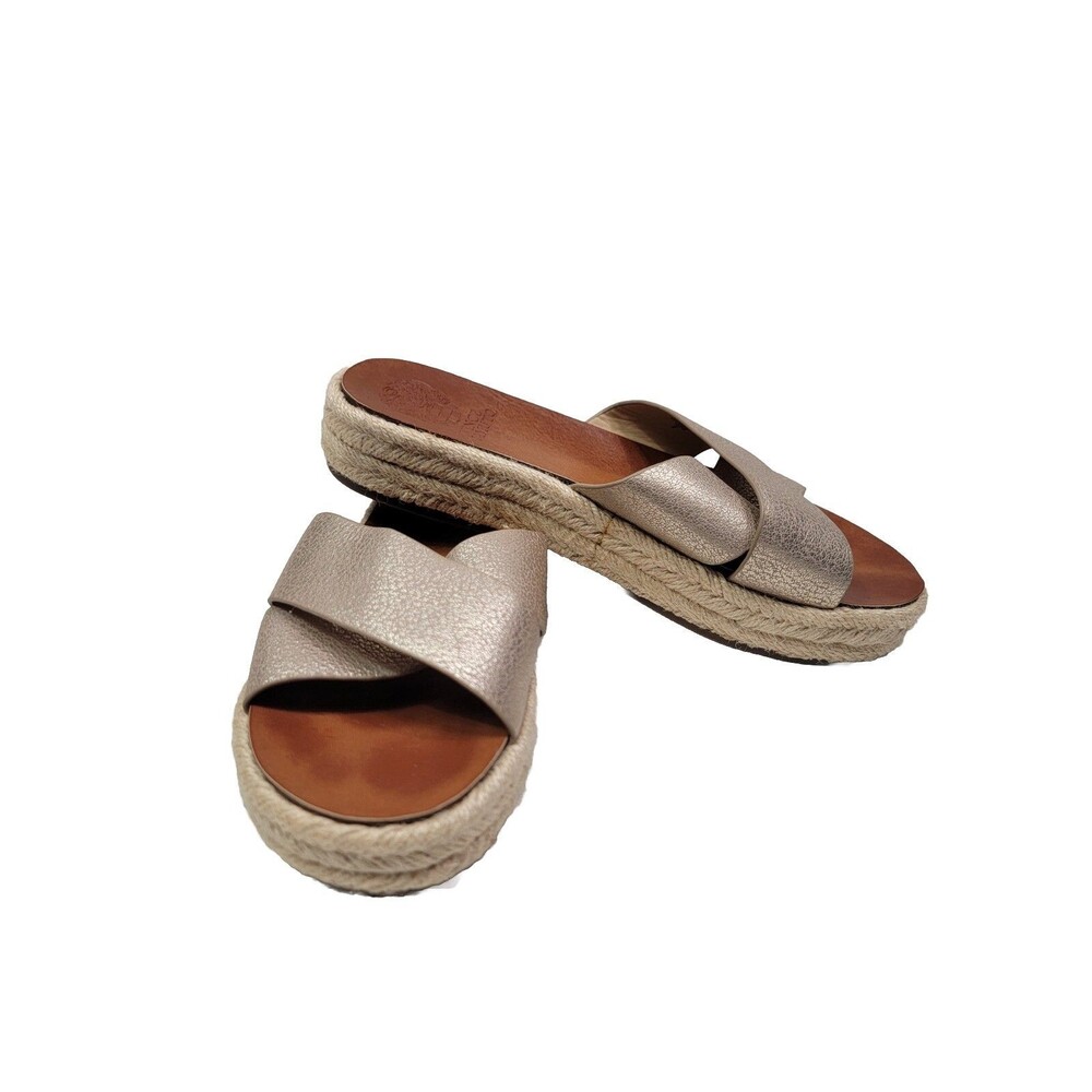 Vince Camuto Sandals Womens Size 7.5 Gold Leather Carran Platform Espadrilles